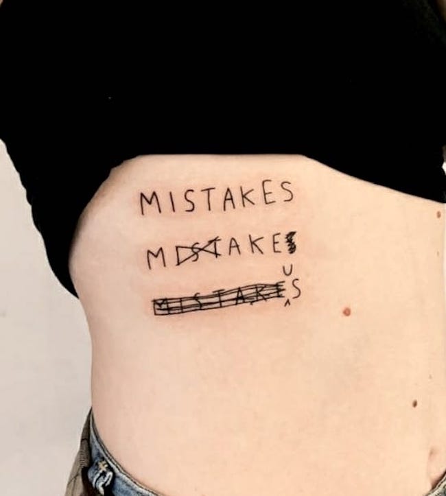 Los errores nos hacen por @constantbageltherapy - tatuajes creativos para poner una sonrisa en tu cara