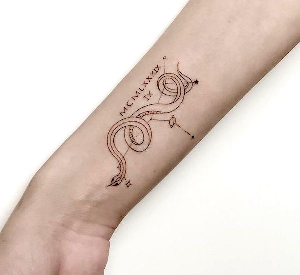 Tatuaje de serpiente para Virgos por @ourtattoo_iven