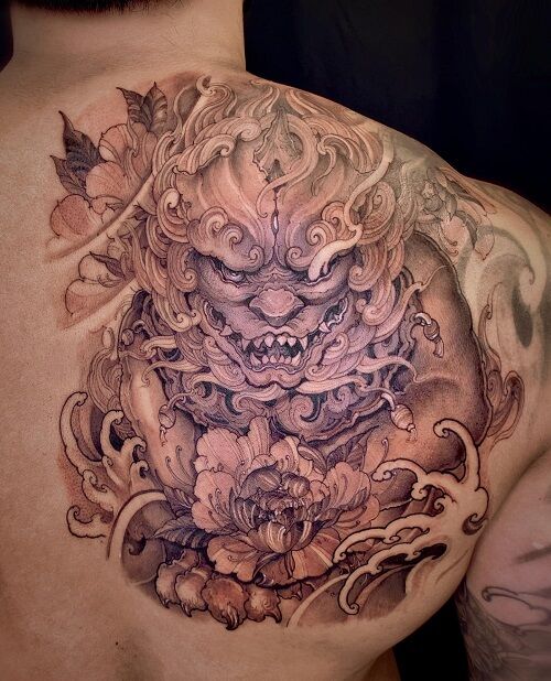 Tatuaje Chino En La Espalda